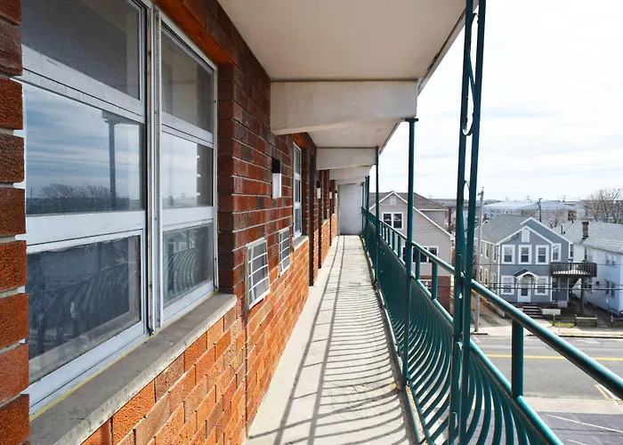 Skyview Manor Motel